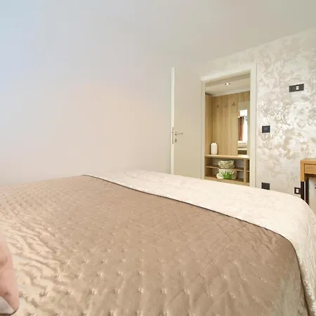 Sinisa - Apartment Krk Town