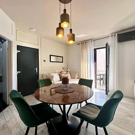 Sinisa - Apartment *