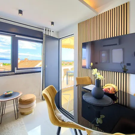 Sinisa - Of Krk Apartment *